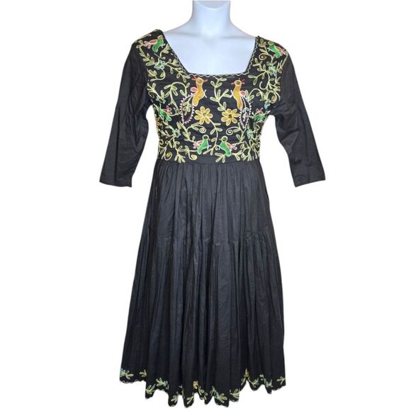 VINTAGE 90s black embroidered boho floral peasant lagenlook midi dress ‎ S - Picture 1 of 13